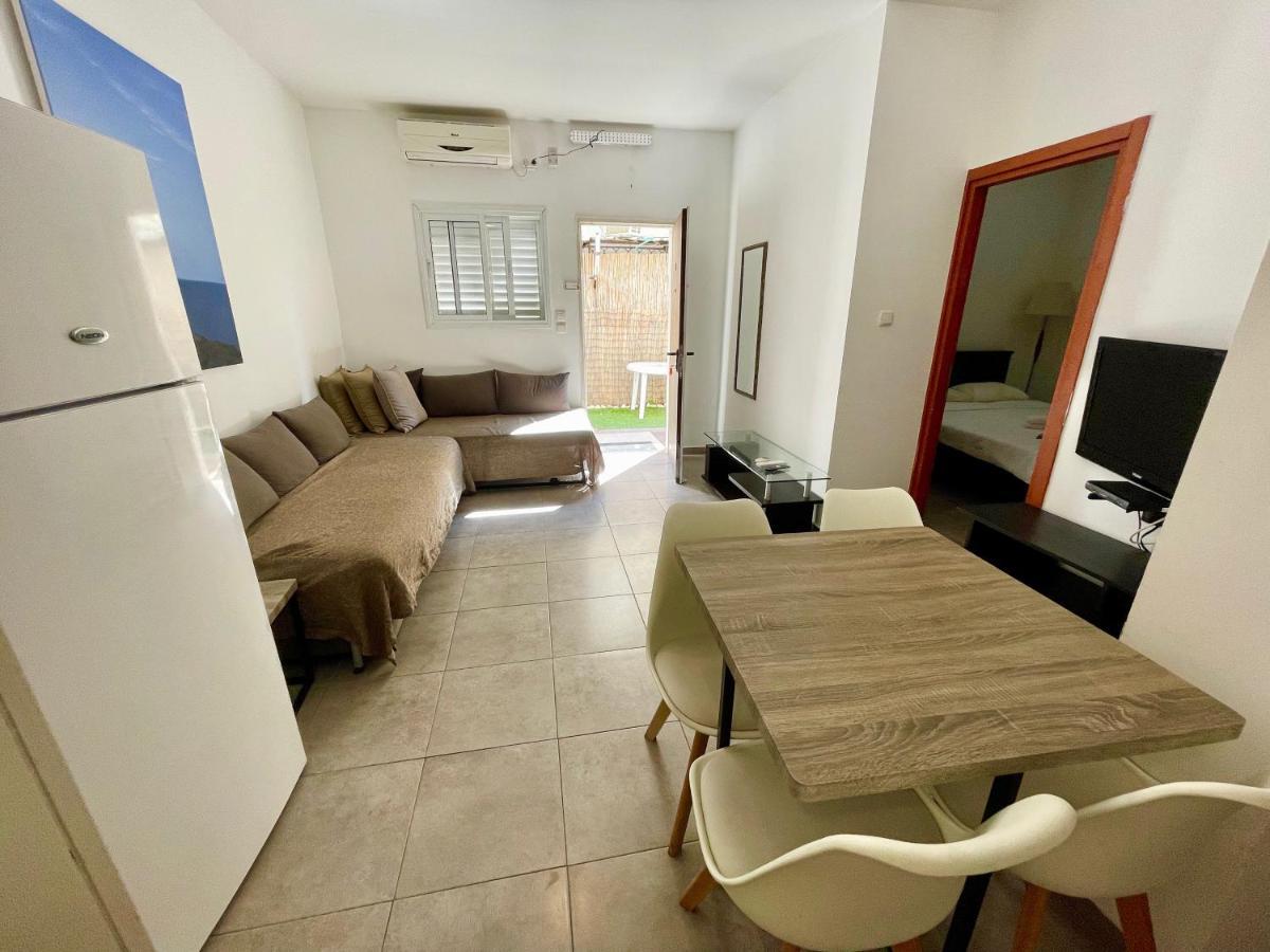 Miraks Harav Kuk Apartment Tel Aviv Exterior foto