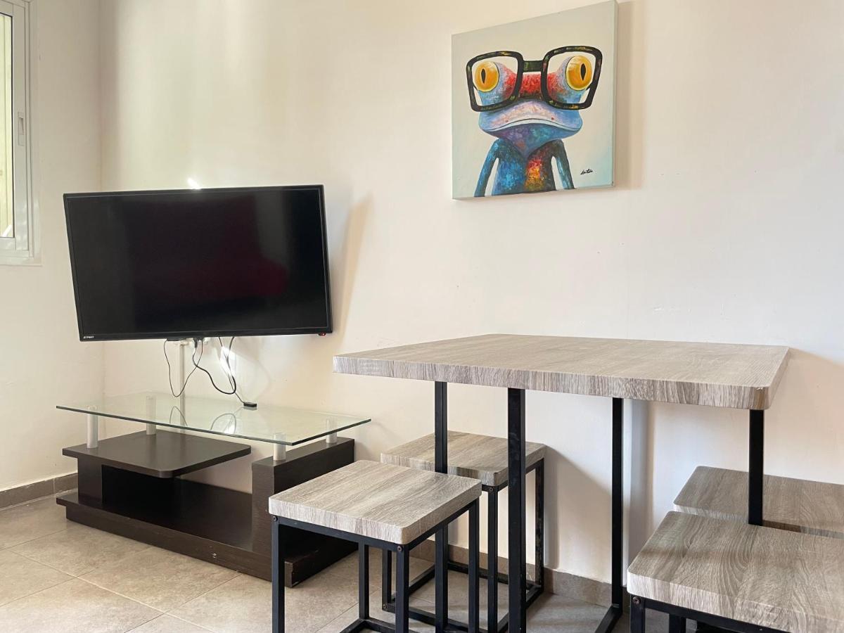 Miraks Harav Kuk Apartment Tel Aviv Exterior foto