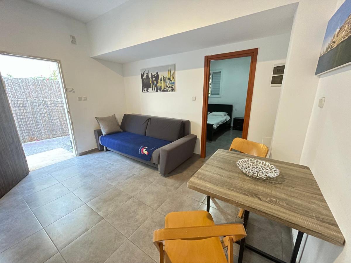 Miraks Harav Kuk Apartment Tel Aviv Exterior foto