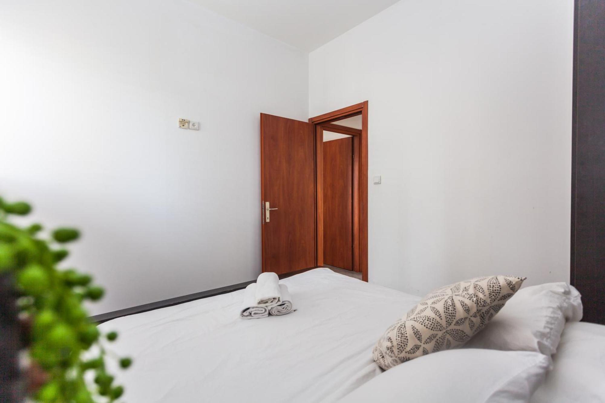 Miraks Harav Kuk Apartment Tel Aviv Exterior foto
