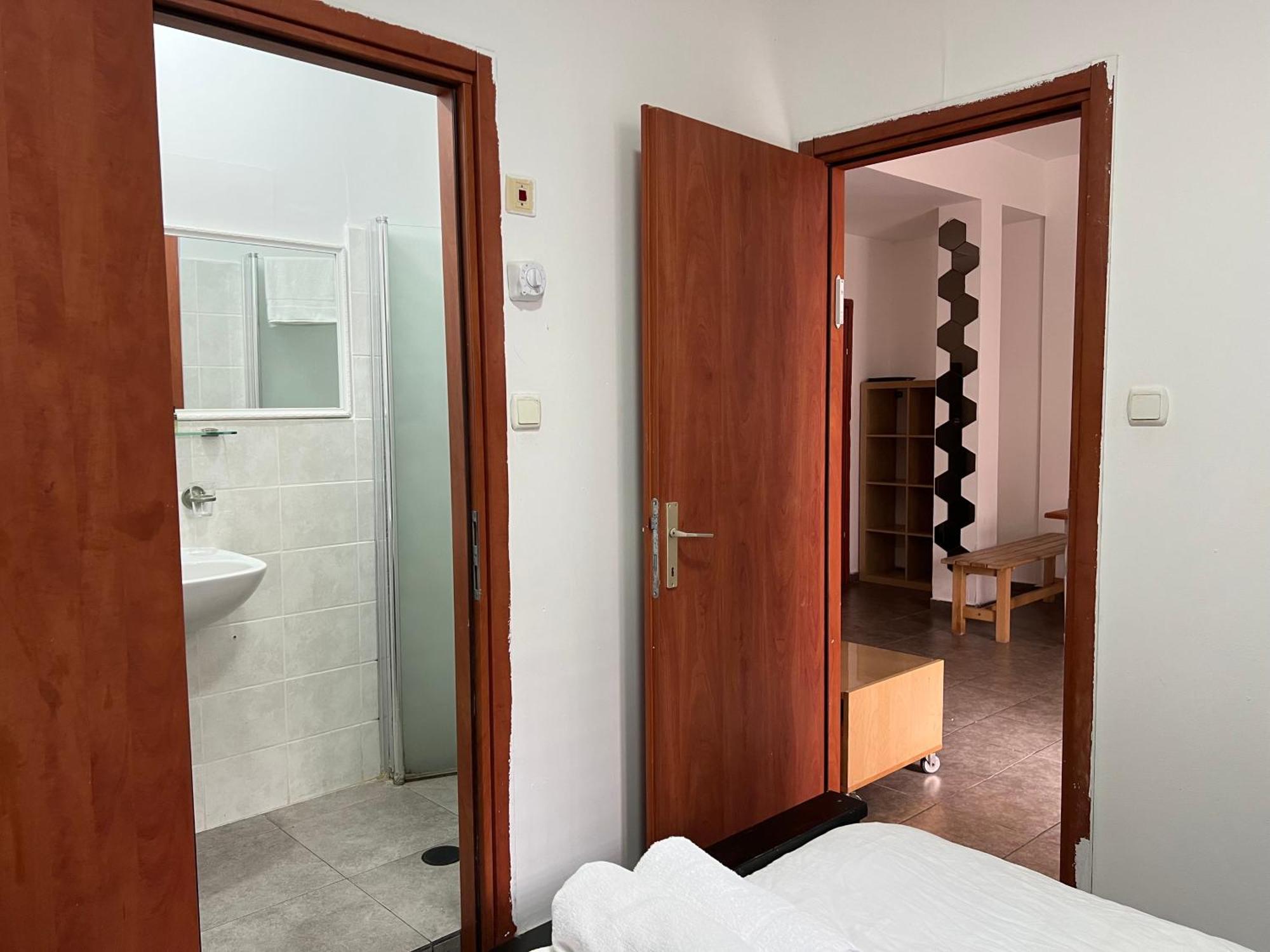 Miraks Harav Kuk Apartment Tel Aviv Exterior foto
